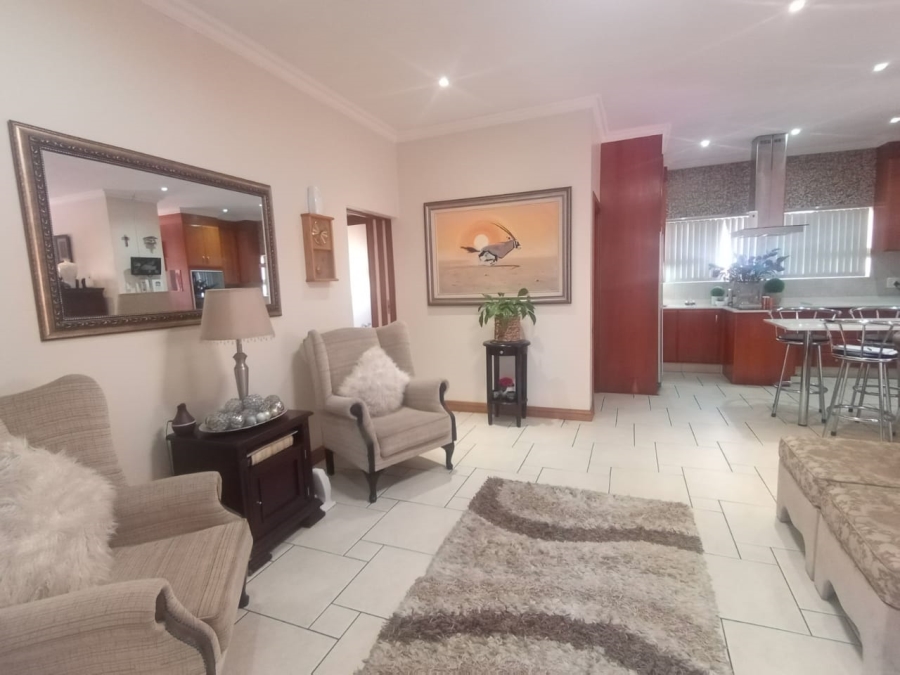 To Let 3 Bedroom Property for Rent in Three Rivers Proper Gauteng