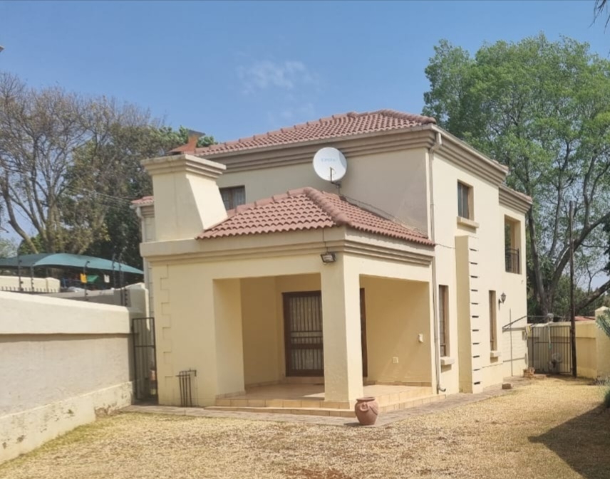 4 Bedroom Property for Sale in Meyerspark Gauteng