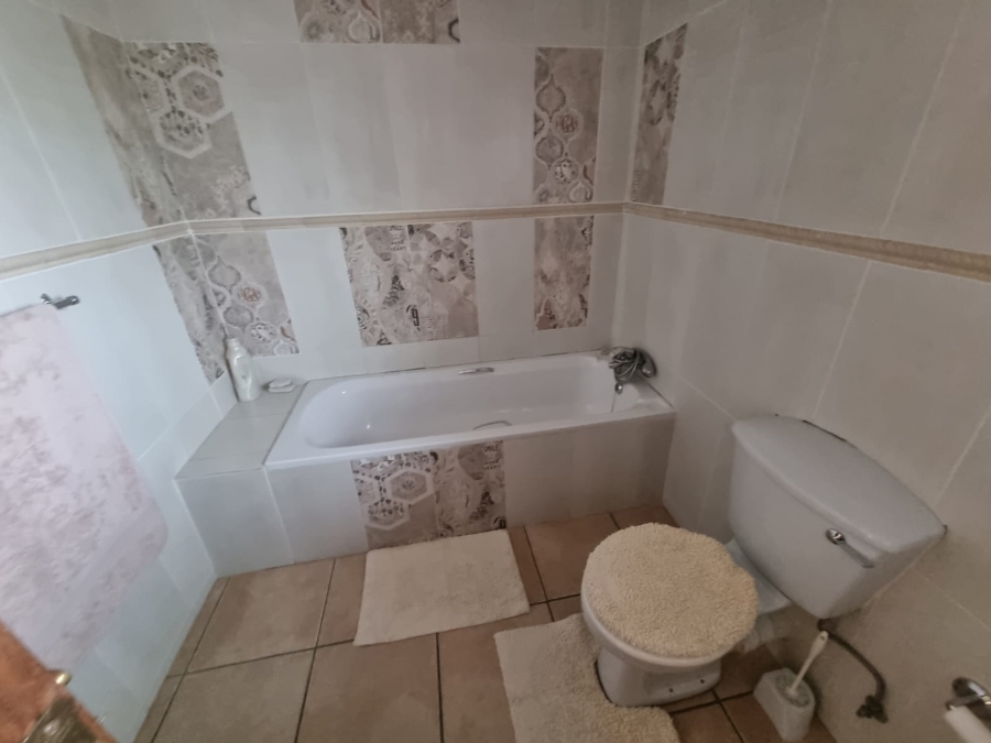 4 Bedroom Property for Sale in Meyerspark Gauteng