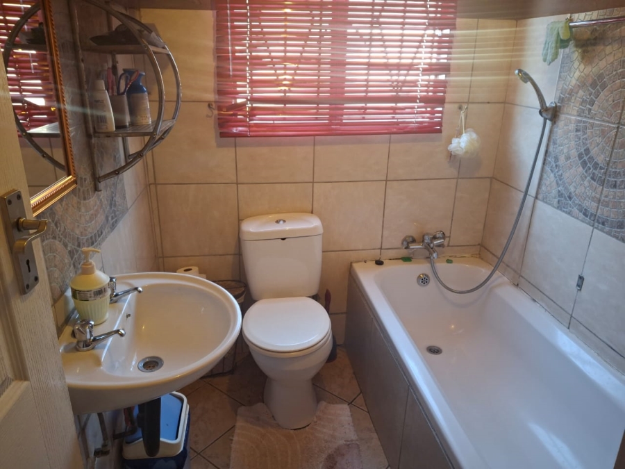 3 Bedroom Property for Sale in Mamelodi East Gauteng