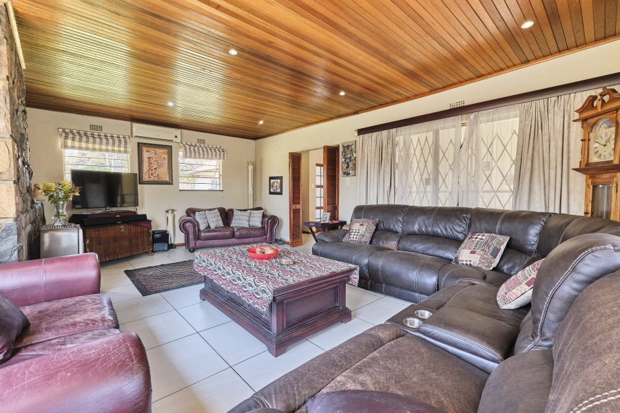 4 Bedroom Property for Sale in Fairland Gauteng