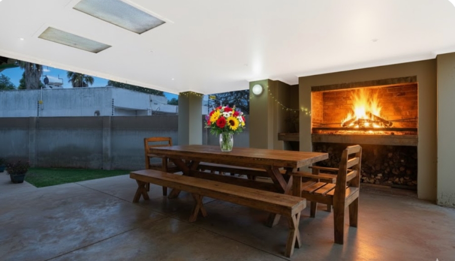 4 Bedroom Property for Sale in Fairland Gauteng