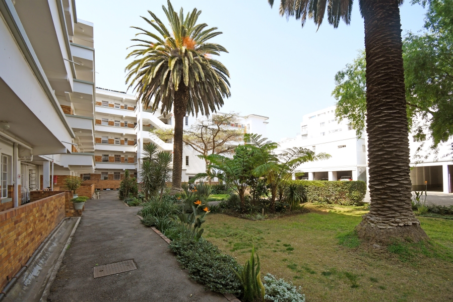 1 Bedroom Property for Sale in Killarney Gauteng