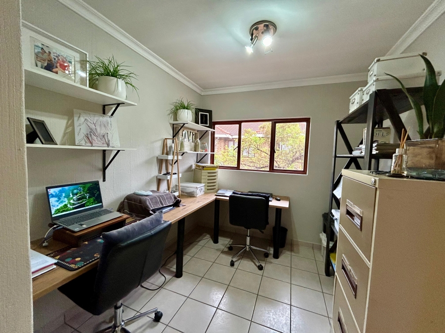 4 Bedroom Property for Sale in Silver Lakes Golf Estate Gauteng
