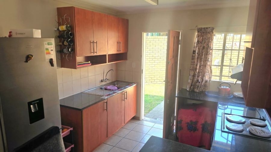 2 Bedroom Property for Sale in The Reeds Gauteng