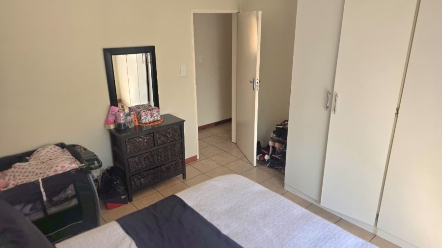 2 Bedroom Property for Sale in The Reeds Gauteng