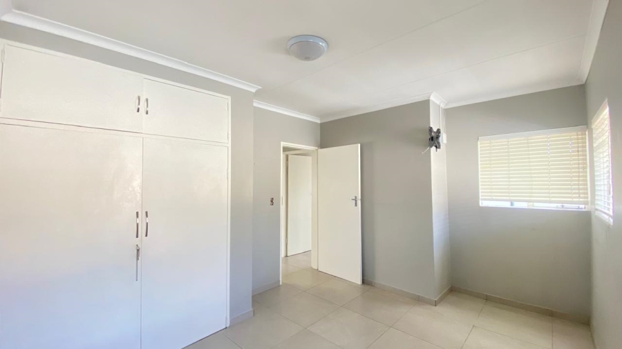 3 Bedroom Property for Sale in Faerie Glen Gauteng