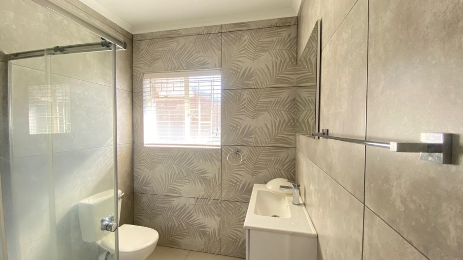 3 Bedroom Property for Sale in Faerie Glen Gauteng
