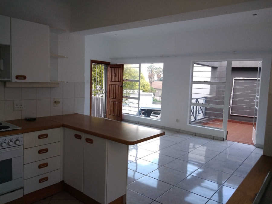 To Let 2 Bedroom Property for Rent in Radiokop Gauteng