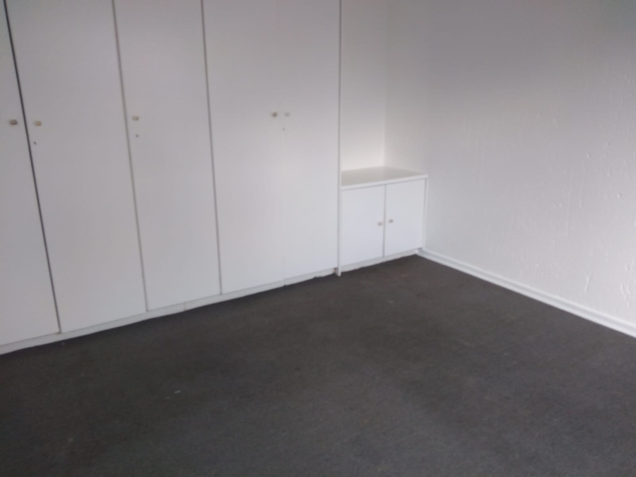 To Let 2 Bedroom Property for Rent in Radiokop Gauteng