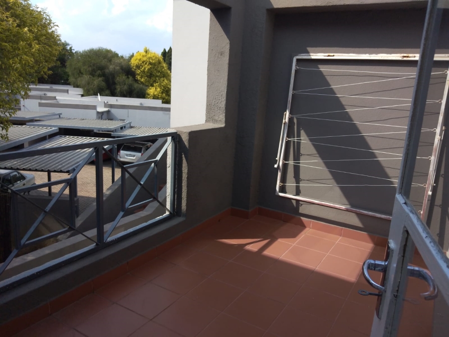To Let 2 Bedroom Property for Rent in Radiokop Gauteng