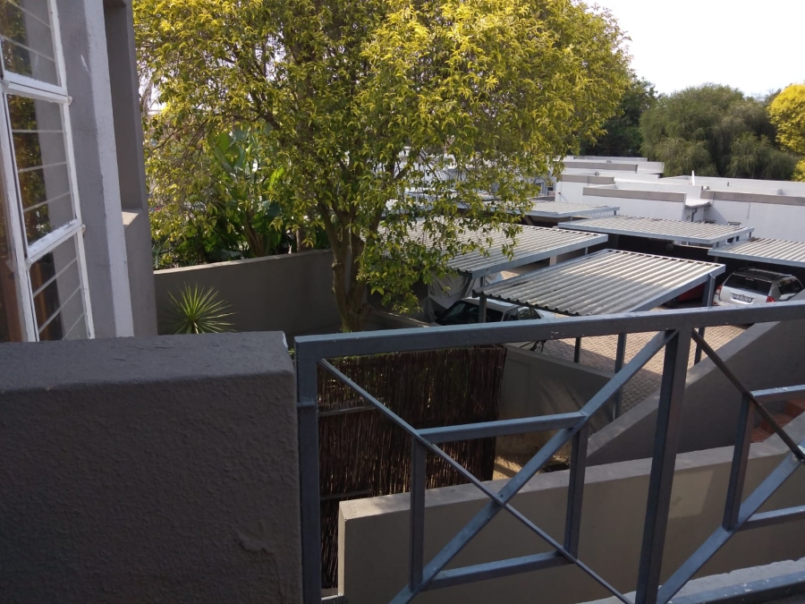To Let 2 Bedroom Property for Rent in Radiokop Gauteng