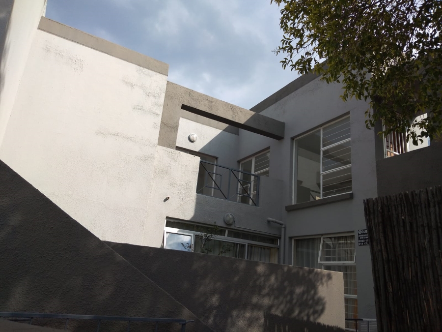 To Let 2 Bedroom Property for Rent in Radiokop Gauteng