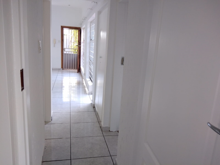 To Let 2 Bedroom Property for Rent in Radiokop Gauteng