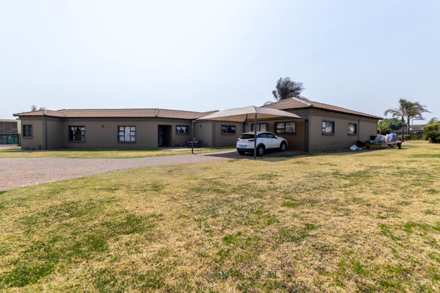 4 Bedroom Property for Sale in Parkrand Gauteng