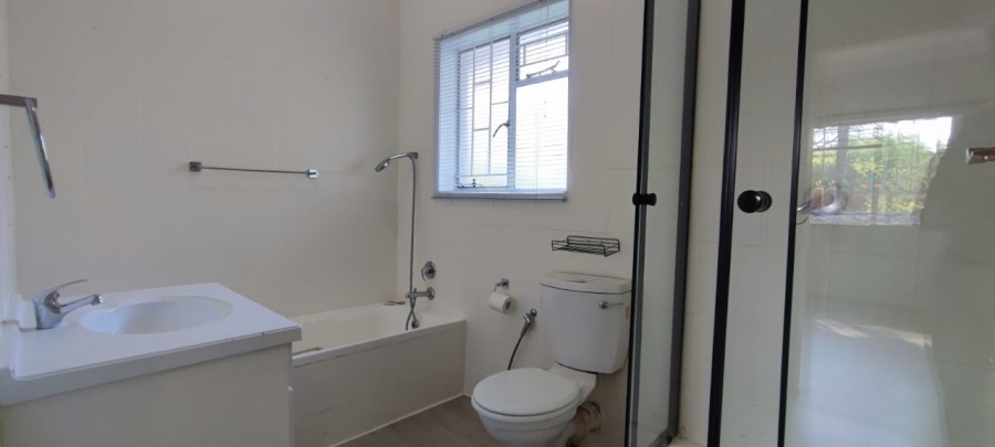 7 Bedroom Property for Sale in Eldoraigne Gauteng