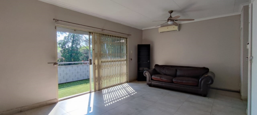 7 Bedroom Property for Sale in Eldoraigne Gauteng