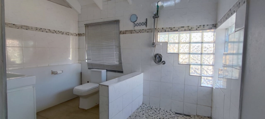 7 Bedroom Property for Sale in Eldoraigne Gauteng