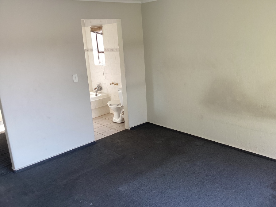 2 Bedroom Property for Sale in Northwold Gauteng
