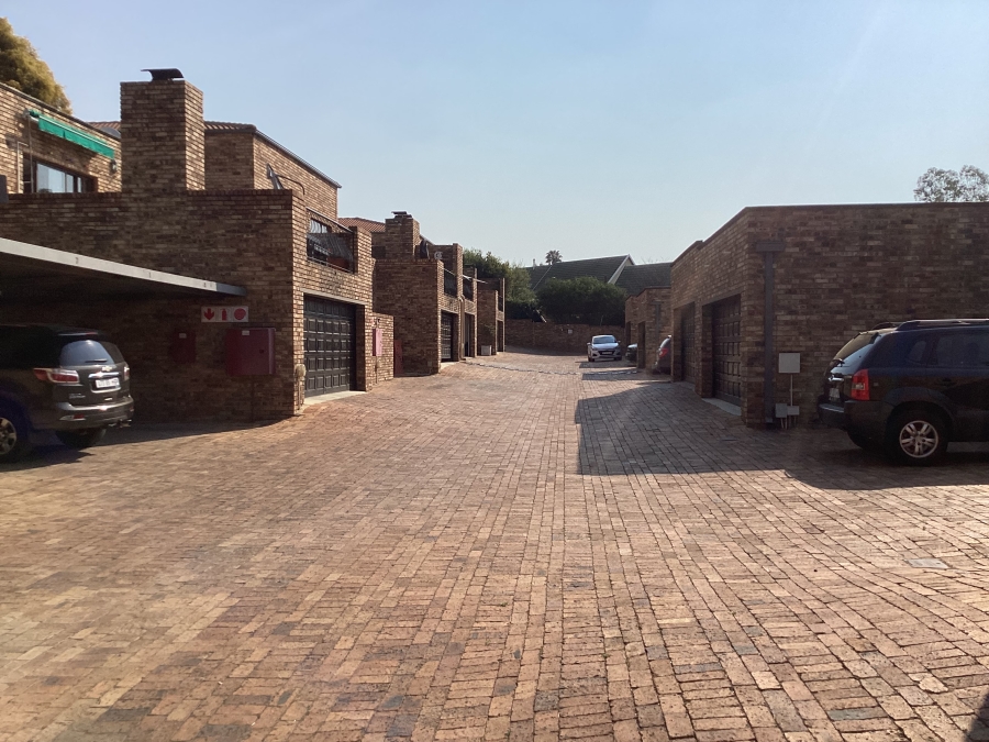 2 Bedroom Property for Sale in Northwold Gauteng
