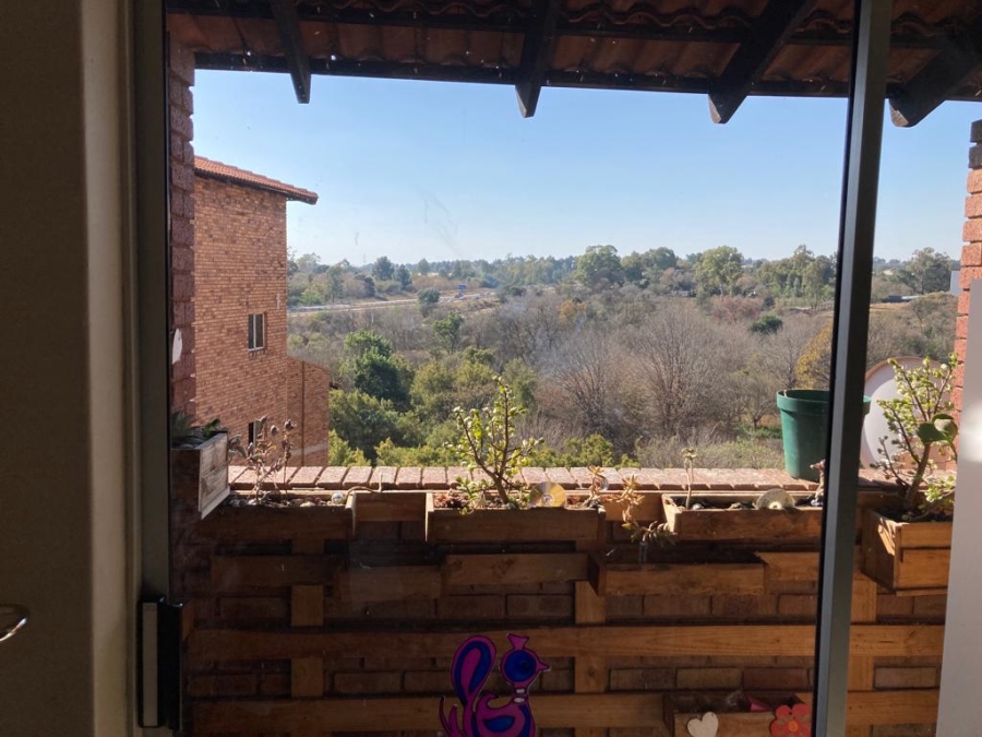 3 Bedroom Property for Sale in Zwartkop Gauteng
