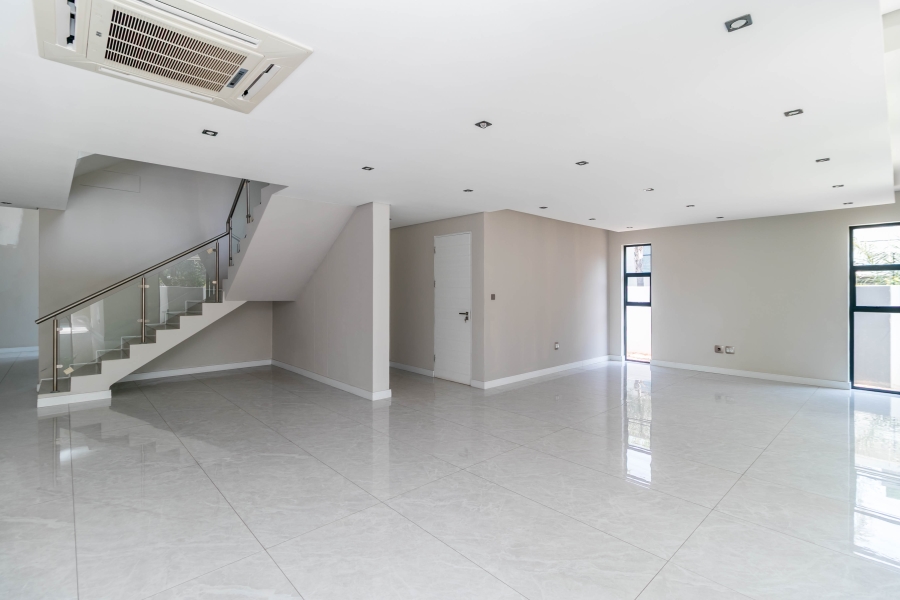 To Let 4 Bedroom Property for Rent in Morningside Gauteng