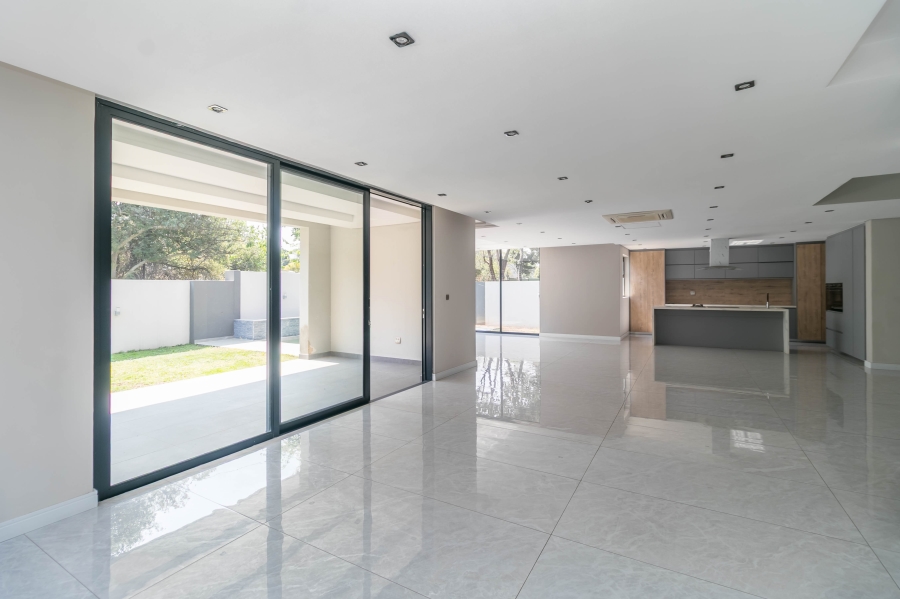 To Let 4 Bedroom Property for Rent in Morningside Gauteng