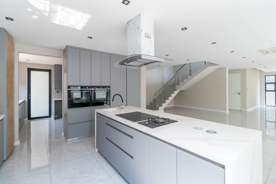 To Let 4 Bedroom Property for Rent in Morningside Gauteng