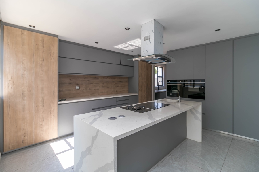 To Let 4 Bedroom Property for Rent in Morningside Gauteng