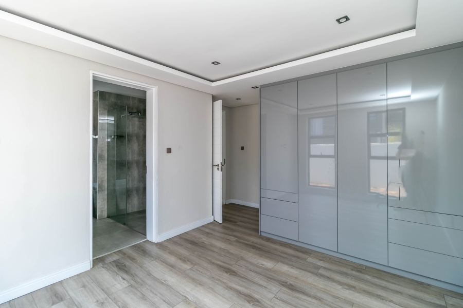 To Let 4 Bedroom Property for Rent in Morningside Gauteng