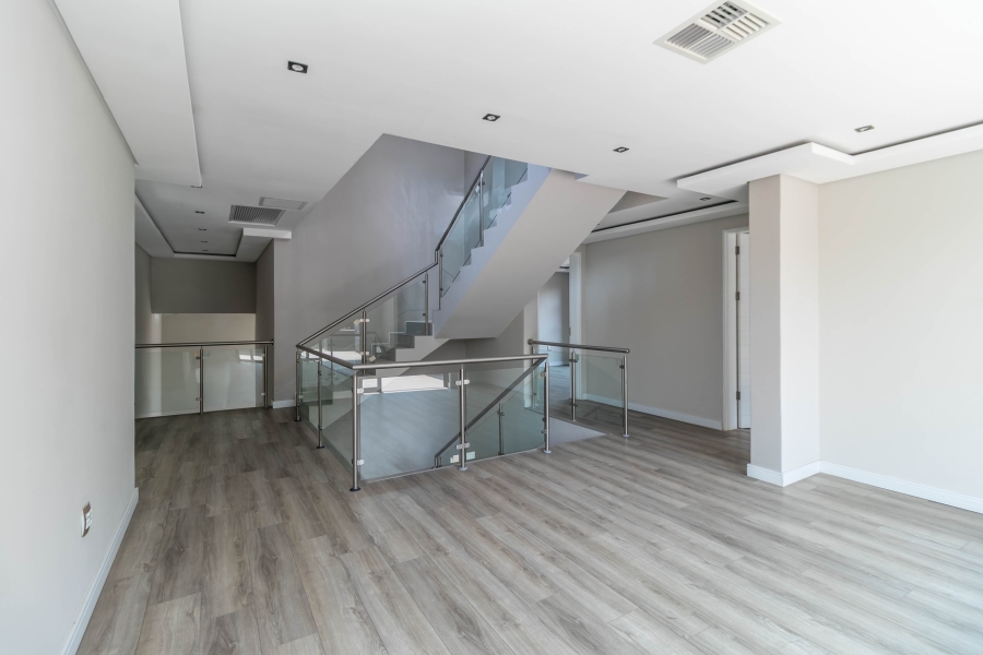 To Let 4 Bedroom Property for Rent in Morningside Gauteng