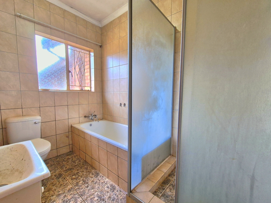 4 Bedroom Property for Sale in Van Dyk Park Gauteng