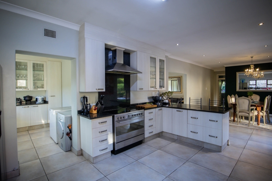 4 Bedroom Property for Sale in Dunvegan Gauteng