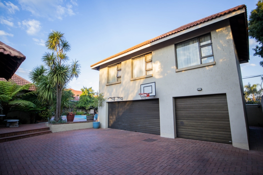 4 Bedroom Property for Sale in Dunvegan Gauteng
