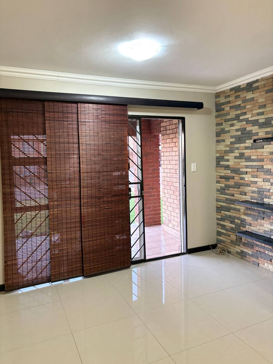 2 Bedroom Property for Sale in Allandale Gauteng