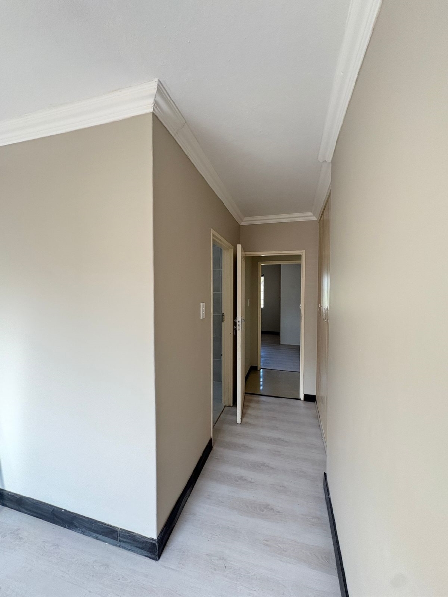 2 Bedroom Property for Sale in Allandale Gauteng