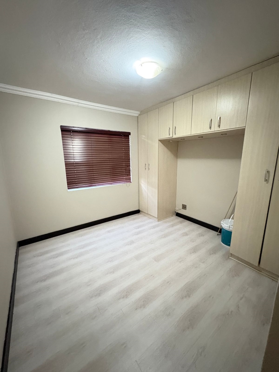 2 Bedroom Property for Sale in Allandale Gauteng