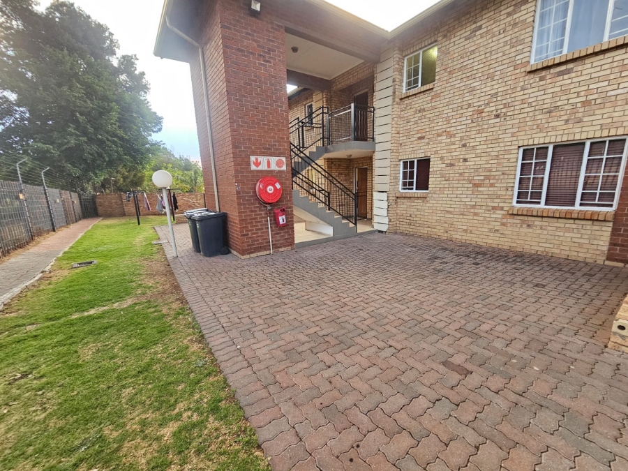 2 Bedroom Property for Sale in Allandale Gauteng