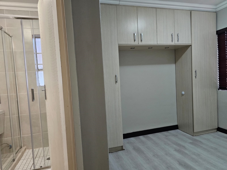 2 Bedroom Property for Sale in Allandale Gauteng