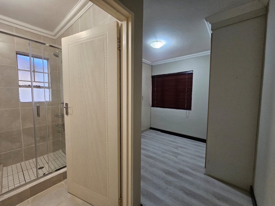 2 Bedroom Property for Sale in Allandale Gauteng