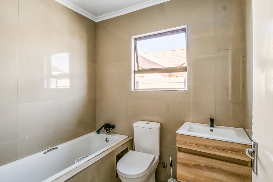 3 Bedroom Property for Sale in Terenure Gauteng