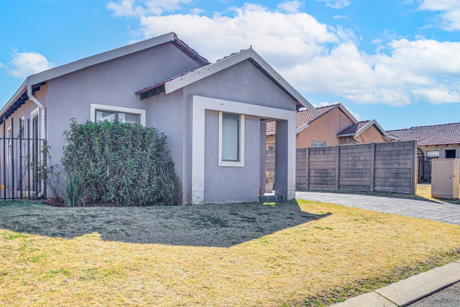 3 Bedroom Property for Sale in Terenure Gauteng