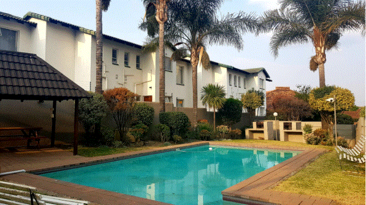 2 Bedroom Property for Sale in Weltevreden Park Gauteng