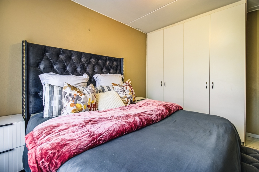 2 Bedroom Property for Sale in Birchleigh Gauteng