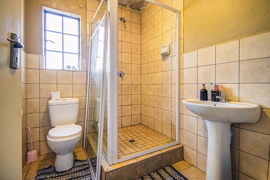 2 Bedroom Property for Sale in Birchleigh Gauteng