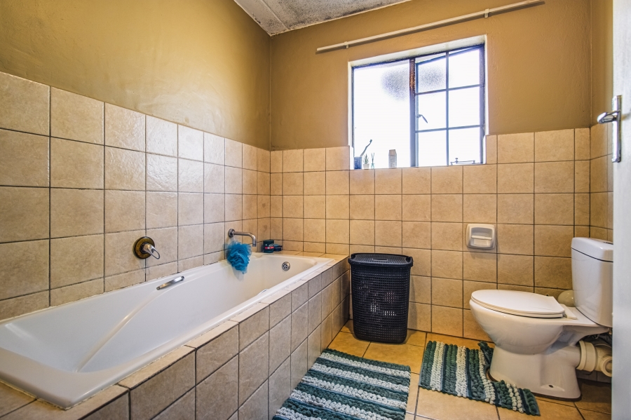 2 Bedroom Property for Sale in Birchleigh Gauteng