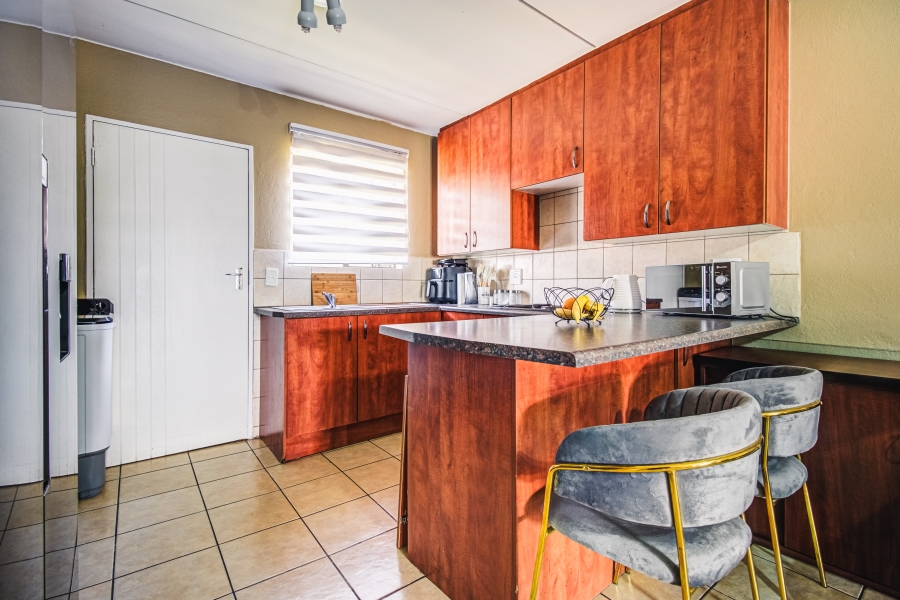 2 Bedroom Property for Sale in Birchleigh Gauteng