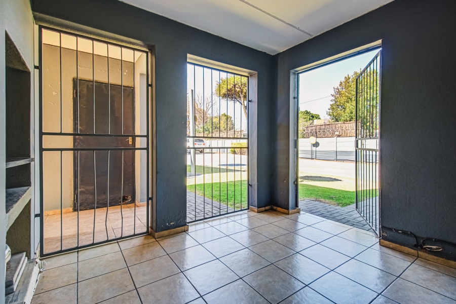 2 Bedroom Property for Sale in Birchleigh Gauteng