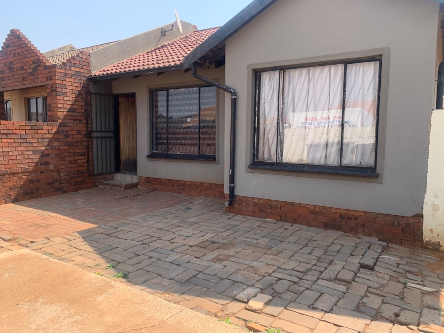 3 Bedroom Property for Sale in Protea Glen Gauteng