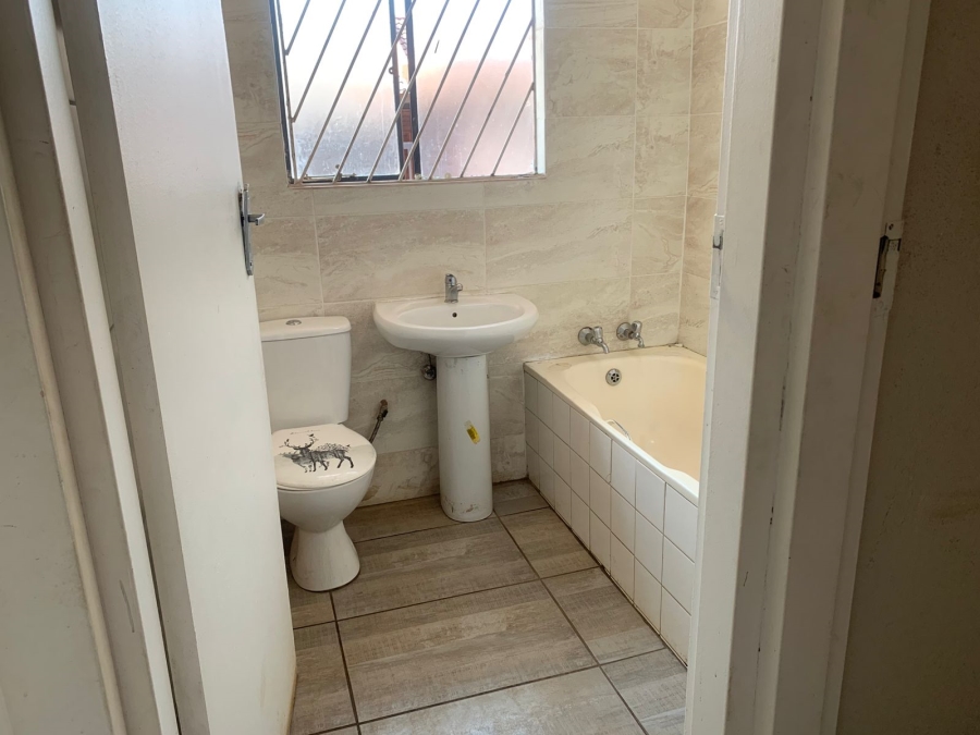 3 Bedroom Property for Sale in Protea Glen Gauteng